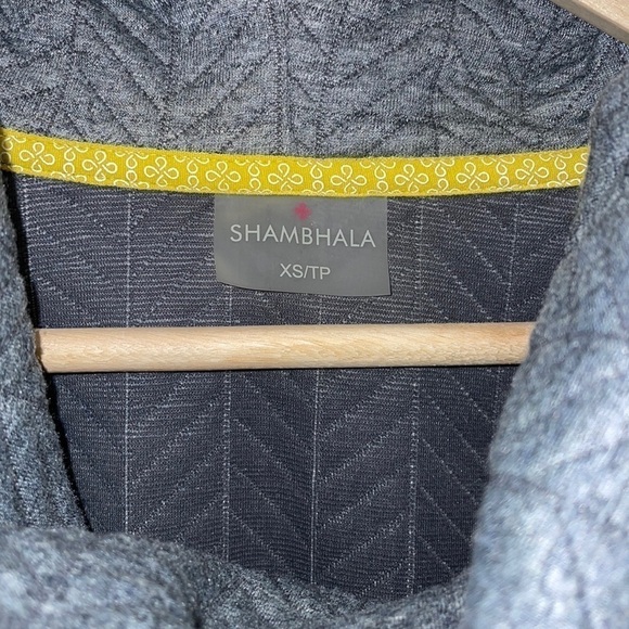 SzXS Shambhala quilted grey cowl neck cozy, after yoga sweater EUC - Picture 5 of 13